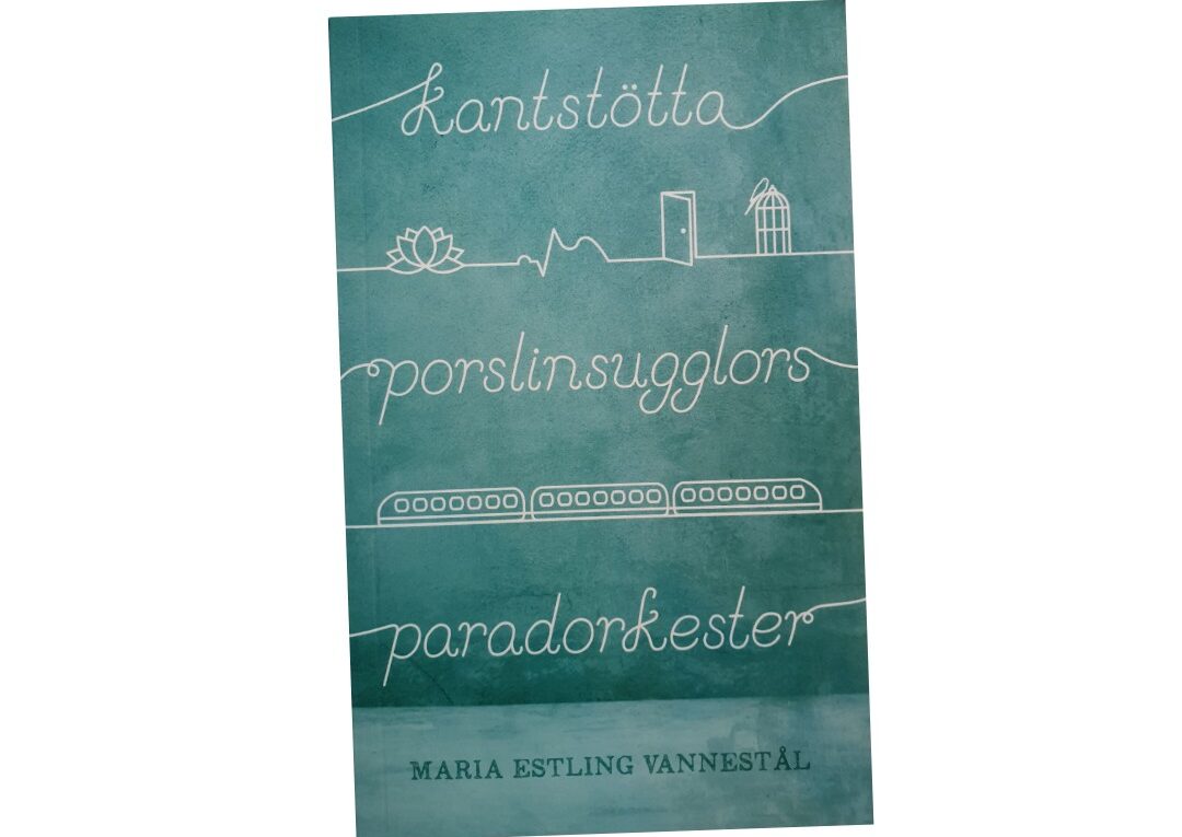 Kantstötta porslinsugglor paradorkester